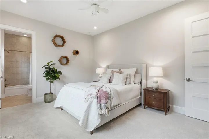 6348 Lyford Isle Dr, Naples, Florida 34113