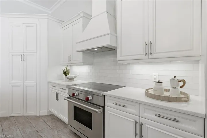 6348 Lyford Isle Dr, Naples, Florida 34113