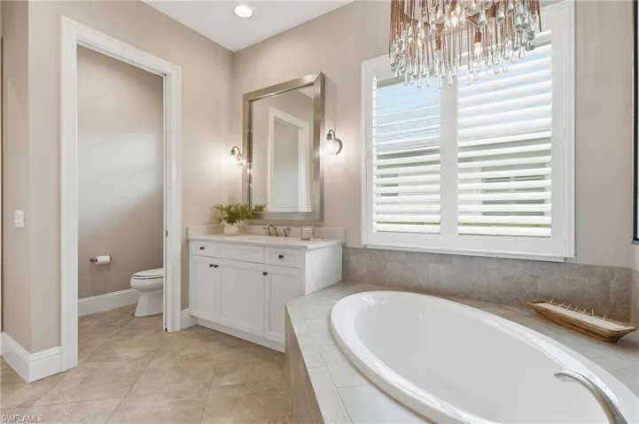 6348 Lyford Isle Dr, Naples, Florida 34113
