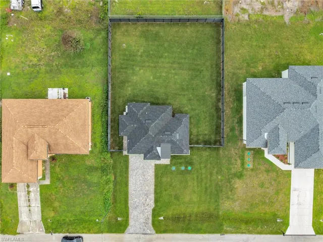 2607 41st St W, Lehigh Acres, Florida 33971