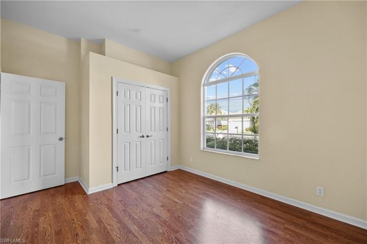 16136 Parque LN, NAPLES FL 34110