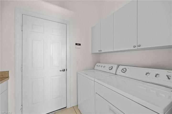 16136 Parque LN, NAPLES FL 34110