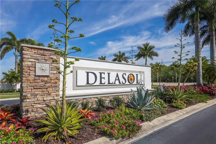 16136 Parque LN, NAPLES FL 34110