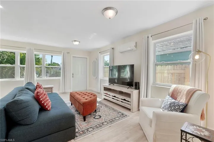 411 S E St, Lake Worth, Florida 33460