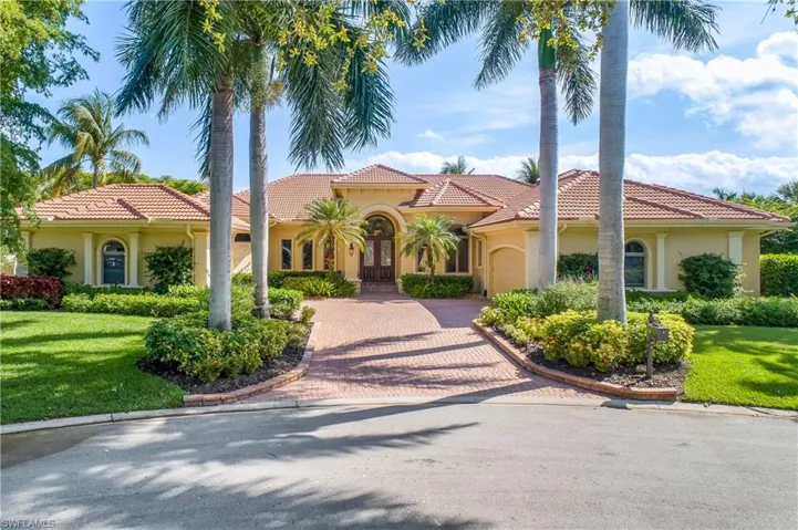 Custom estate home with 5 bedrooms, 5 full bathrooms, den/study, hobby room on quiet Mossy Trail cul-de-sac in Orchid Ridge. Living area is 4,019 sq. ft.