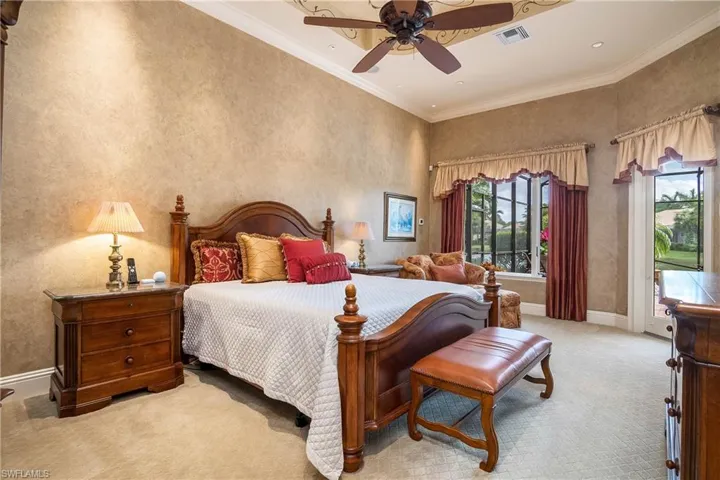 Master bedroom, king sized bed, spacious 21' x 14'