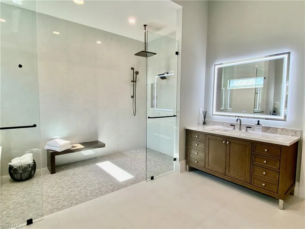 770 Port Side DR, Naples, FL 34103,225023117