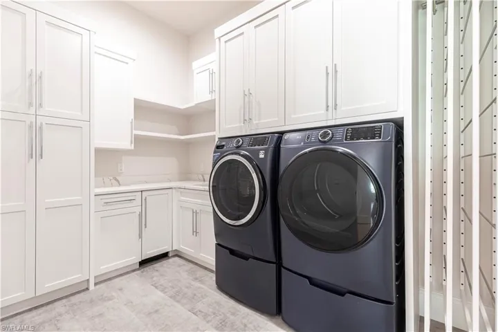 Hidden Ice Maker, Dry Racks, Sink, Storage Cabinets