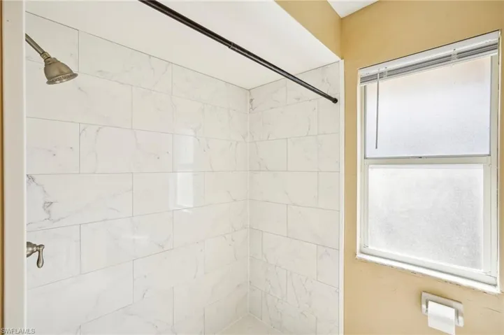 4346 Sw 18th Pl, Cape Coral, Florida 33914