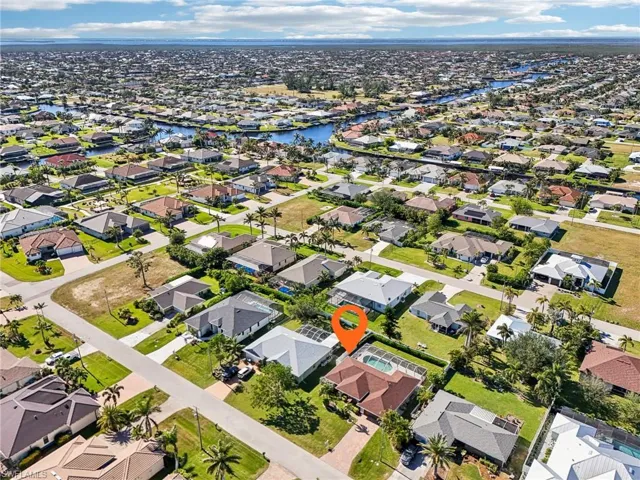 4346 Sw 18th Pl, Cape Coral, Florida 33914