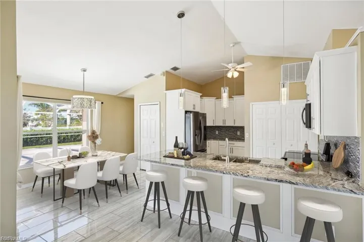 4346 Sw 18th Pl, Cape Coral, Florida 33914