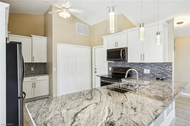 4346 Sw 18th Pl, Cape Coral, Florida 33914
