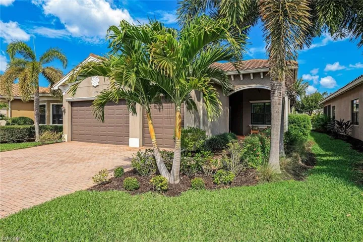 3224 Pacific Dr, Naples, Florida 34119