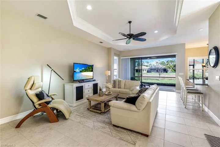 3224 Pacific Dr, Naples, Florida 34119
