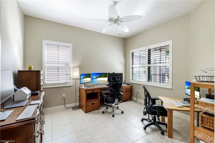 3224 Pacific Dr, Naples, Florida 34119