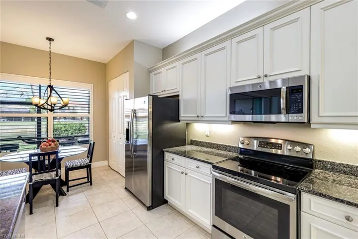 3224 Pacific Dr, Naples, Florida 34119