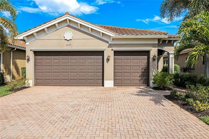 3224 Pacific Dr, Naples, Florida 34119
