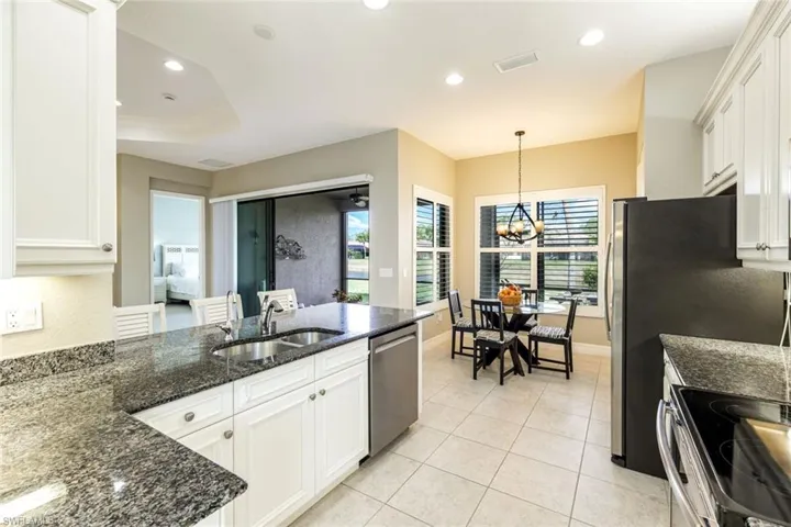 3224 Pacific Dr, Naples, Florida 34119