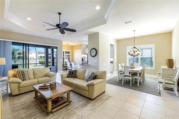 3224 Pacific Dr, Naples, Florida 34119