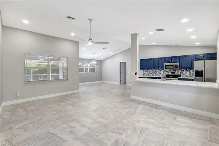 2911  16th W ST, Lehigh Acres, FL 33971