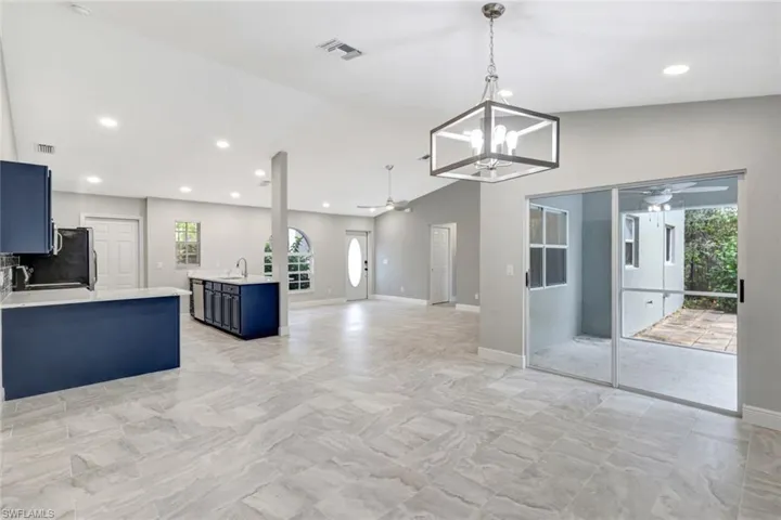 2911  16th W ST, Lehigh Acres, FL 33971