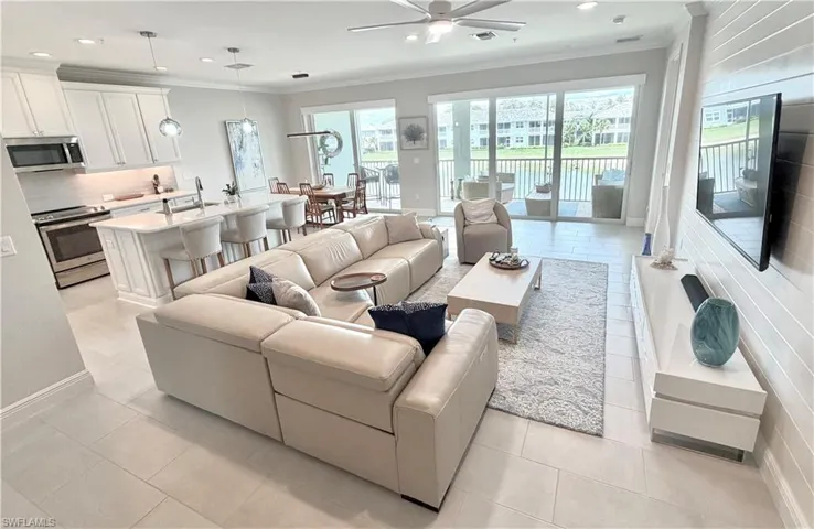 2647 Seychelles Cir 2206, Naples, Florida 34112