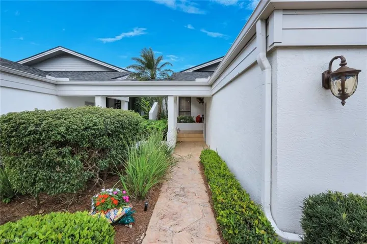 FRONT ENTRY WALK WAY