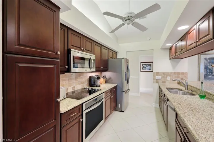 UPPER LEVEL SS APPLIANCES