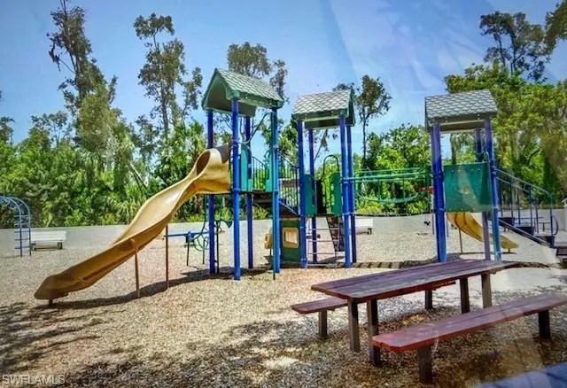 RUTHIES CHILDRENS PARK & PICNIC AREA