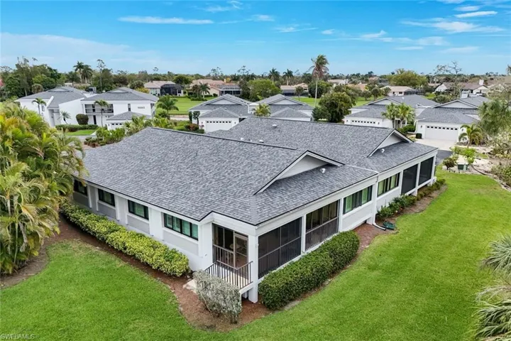 CORNER END UNIT VILLA