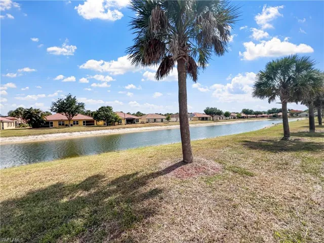 18321 Gibraltar Ln, Lehigh Acres, Florida 33936