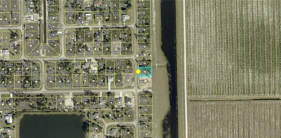 959 Naples Ave S, Lehigh Acres, Florida 33974