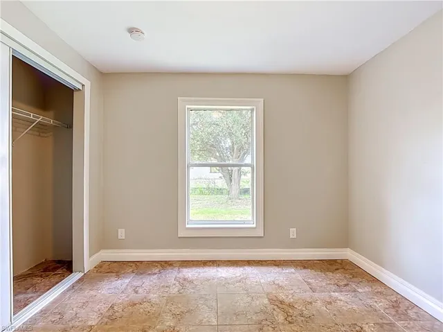 3027 38th St Sw, Lehigh Acres, Florida 33976