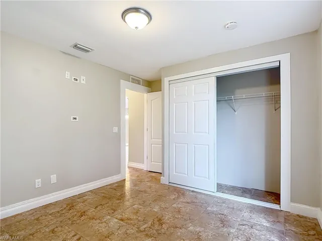 3027 38th St Sw, Lehigh Acres, Florida 33976