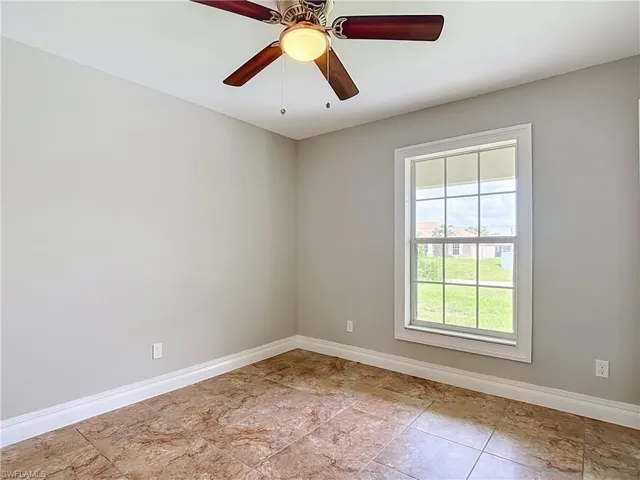 3027 38th St Sw, Lehigh Acres, Florida 33976