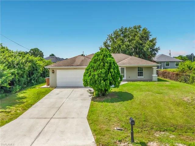 3027 38th St Sw, Lehigh Acres, Florida 33976