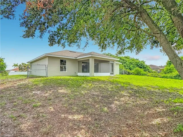 3027 38th St Sw, Lehigh Acres, Florida 33976