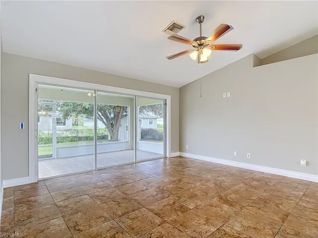 3027 38th St Sw, Lehigh Acres, Florida 33976