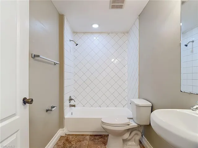3027 38th St Sw, Lehigh Acres, Florida 33976