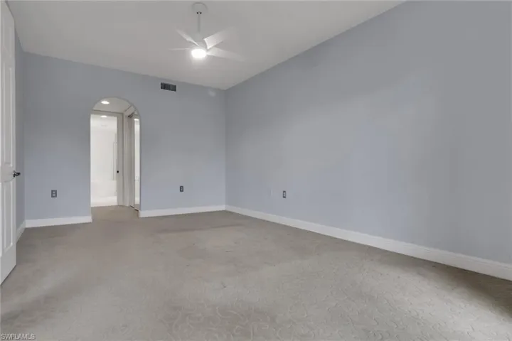 729  Regency Reserve  CIR, Naples, FL 34119