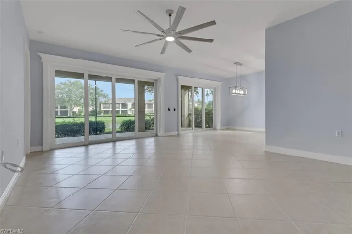 729  Regency Reserve  CIR, Naples, FL 34119