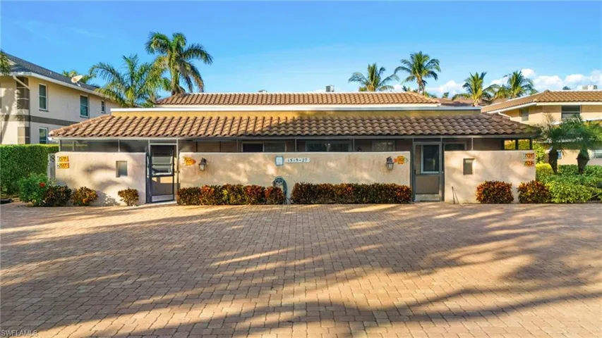 1521 Chesapeake Ave B2, Naples, Florida 34102
