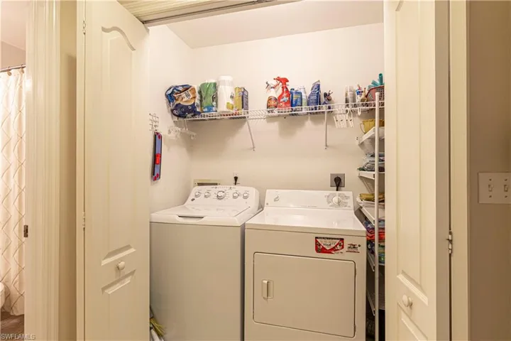 Laundry room with independent washer and dryer
