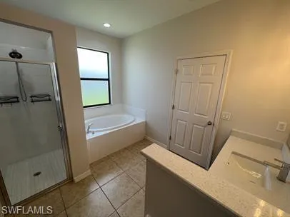 511 NE 19th  PL, Cape Coral, FL 33909