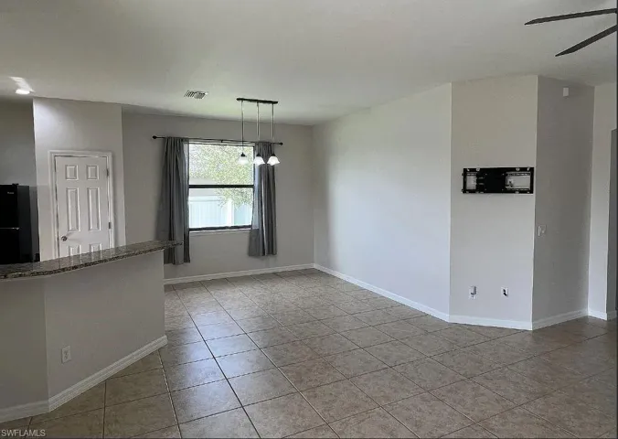 511 Ne 19th Pl, Cape Coral, Florida 33909