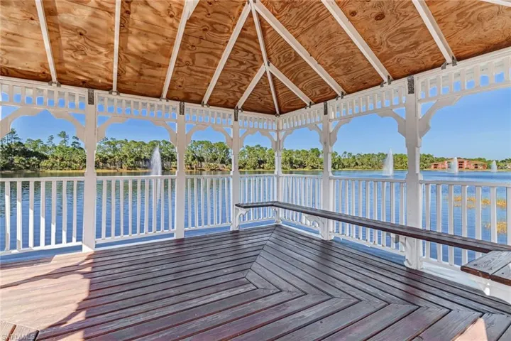 Fishing pier / gazebo