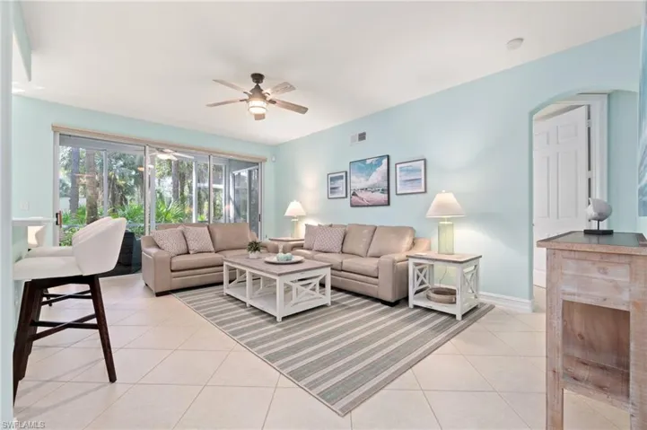 1690  Tarpon Bay S DR, Naples, FL 34119