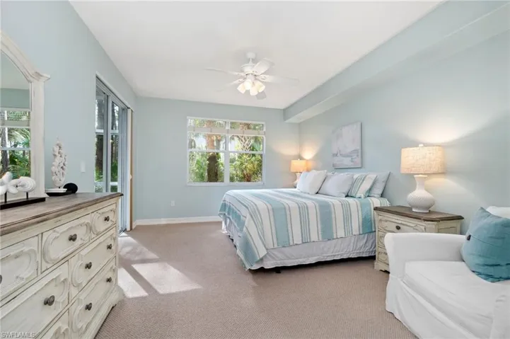 1690  Tarpon Bay S DR, Naples, FL 34119