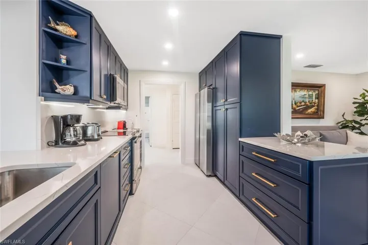 735 Parkview Ln, Naples, Florida 34103