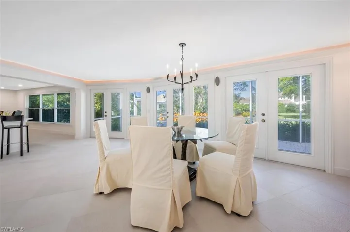 735 Parkview Ln, Naples, Florida 34103